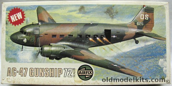 Airfix 1/72 Douglas AC-47 Gunship, 04016-7 plastic model kit